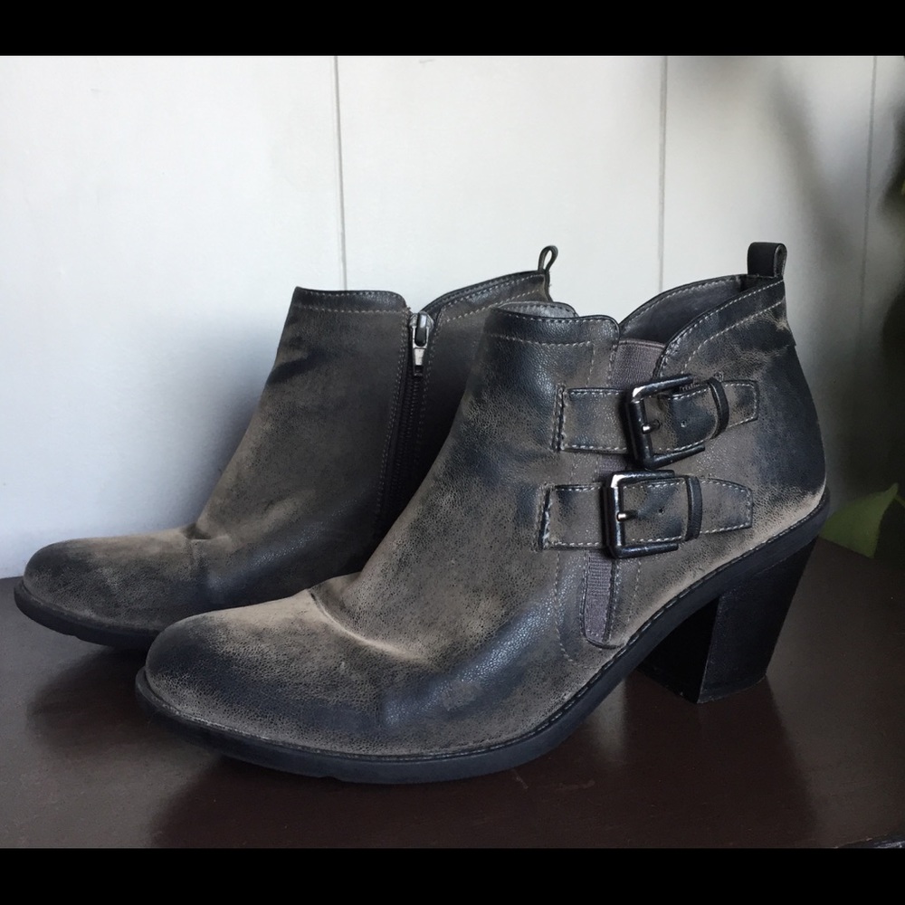 nicole ‘Scurry’ Booties